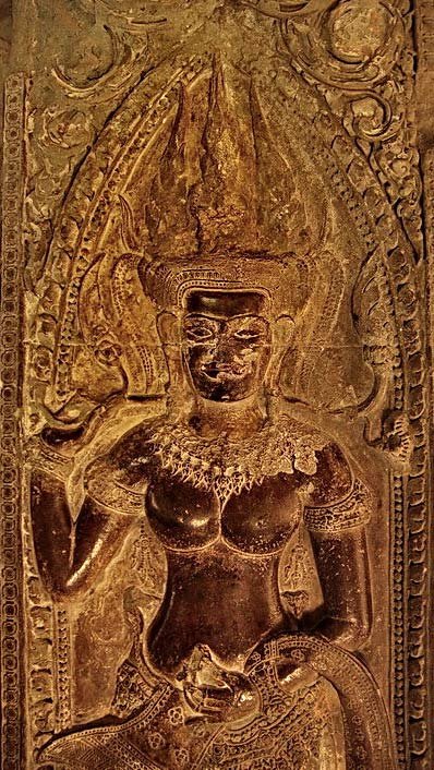 B-Wat-Athvea-devata-6-SE-bb Angkor Wat Devata at Wat Athvea
