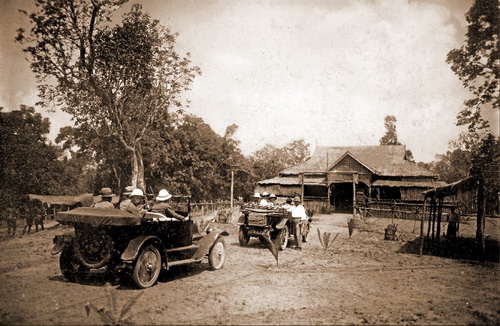 George Groslier's motorcars arrive at Banteay Chhmar in 1924. © National Museum of Cambodia
